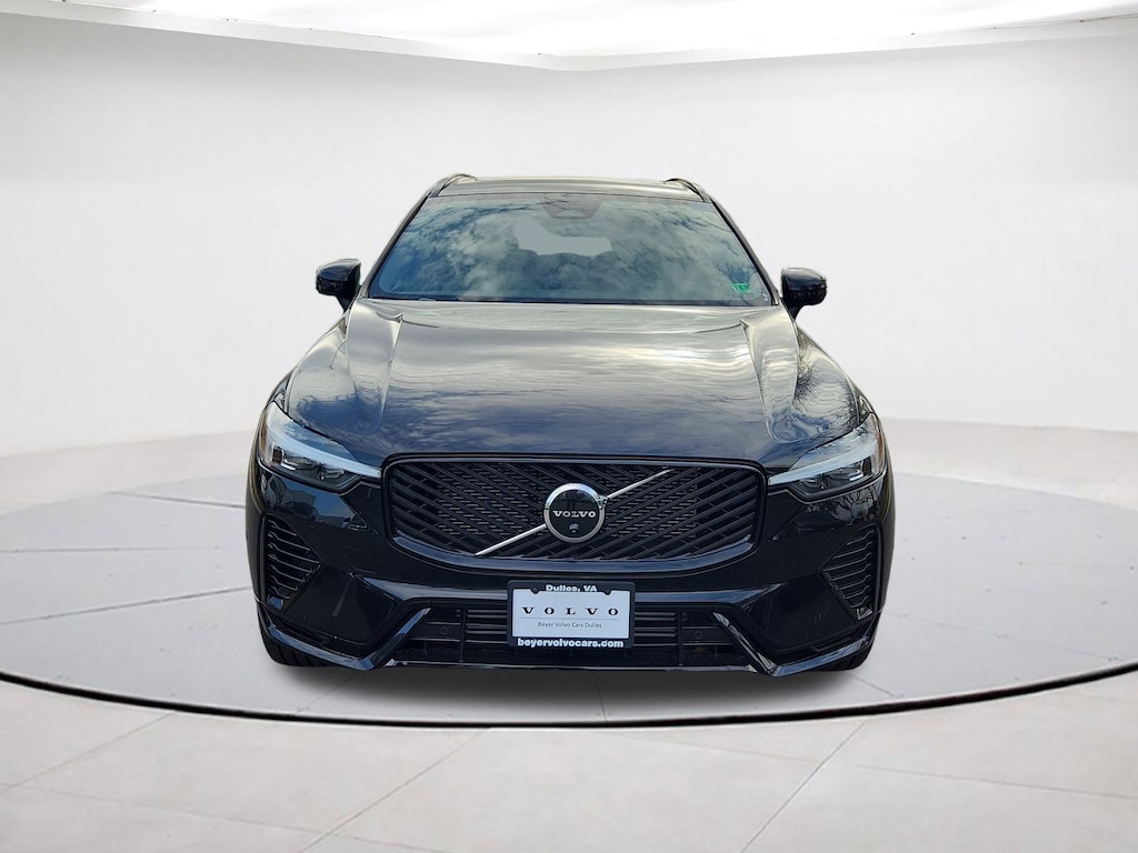New 2026 Volvo XC60 plug-in hybrid T8 Plus SUV
