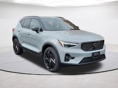 2026 Volvo XC40 B5 Ultra Black Edition AWD SUV