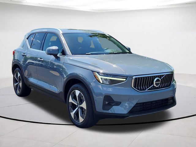 2023 Volvo XC40 B5 Ultimate Bright AWD's photo