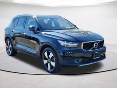 2020 Volvo XC40 Momentum SUV