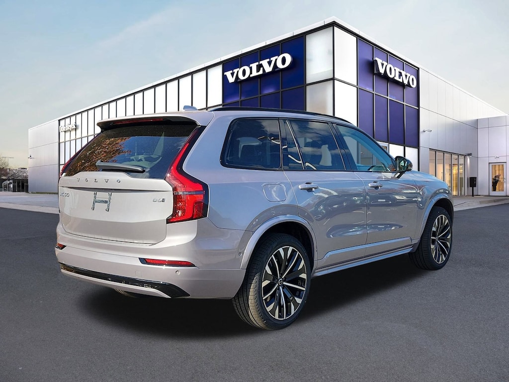 New 2026 Volvo XC90 B6 Ultra Dark Theme 7-Seater SUV