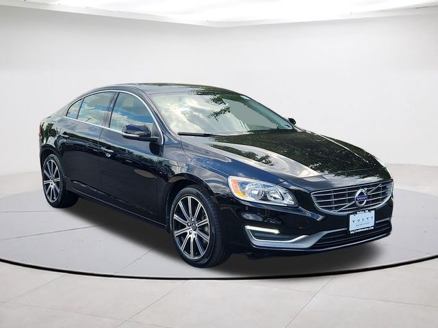 2017 Volvo S60 T5 AWD Inscription's photo
