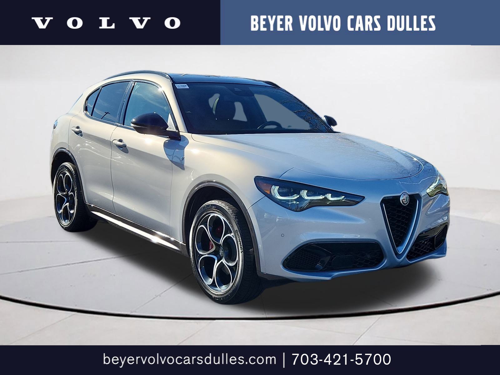 2024 Alfa Romeo Stelvio Ti's photo