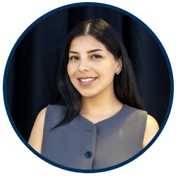 Staff member Liz Mendoza from ID_b49a7a057180