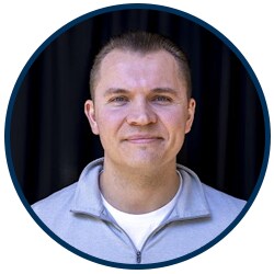 Staff member Sean Kelty from ID_b49a7a057180