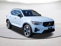 2026 Volvo XC40 B5 Plus AWD SUV