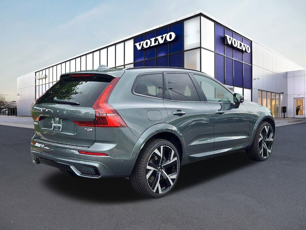 New 2026 Volvo XC60 plug-in hybrid T8 Ultra SUV