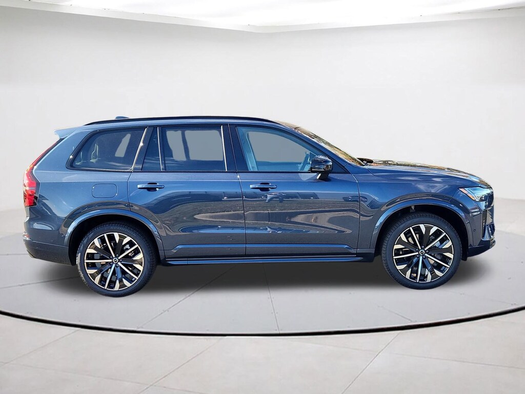 New 2026 Volvo XC90 B6 Ultra Dark Theme 7-Seater SUV