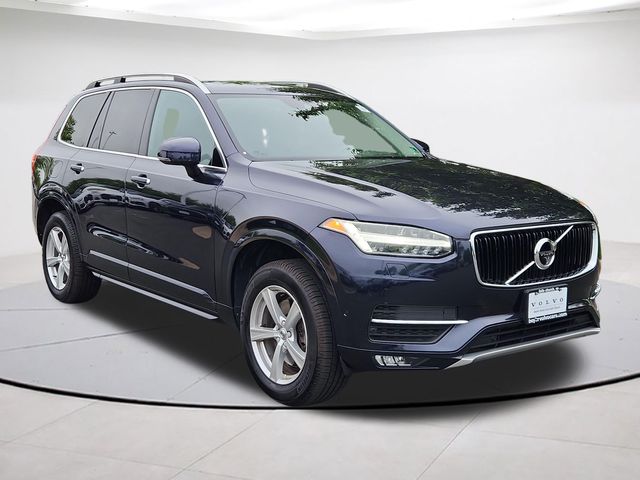2017 Volvo XC90 T5 AWD Momentum's photo