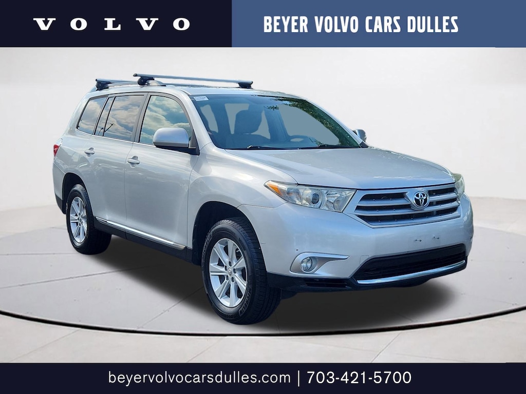 Used 2013 Toyota Highlander Base Plus V6 4WD V6 SE
