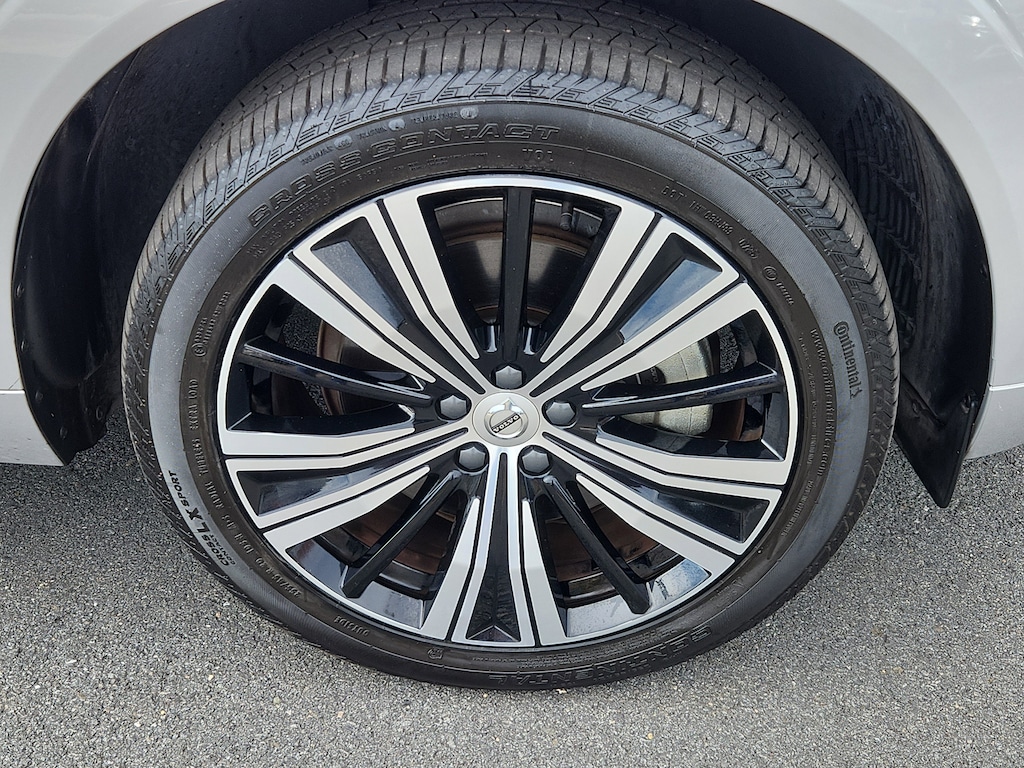 Certified 2023 Volvo XC60 Recharge Plug-In Hybrid T8 Plus Bright Theme T8 eAWD PHEV Plus Bright Theme