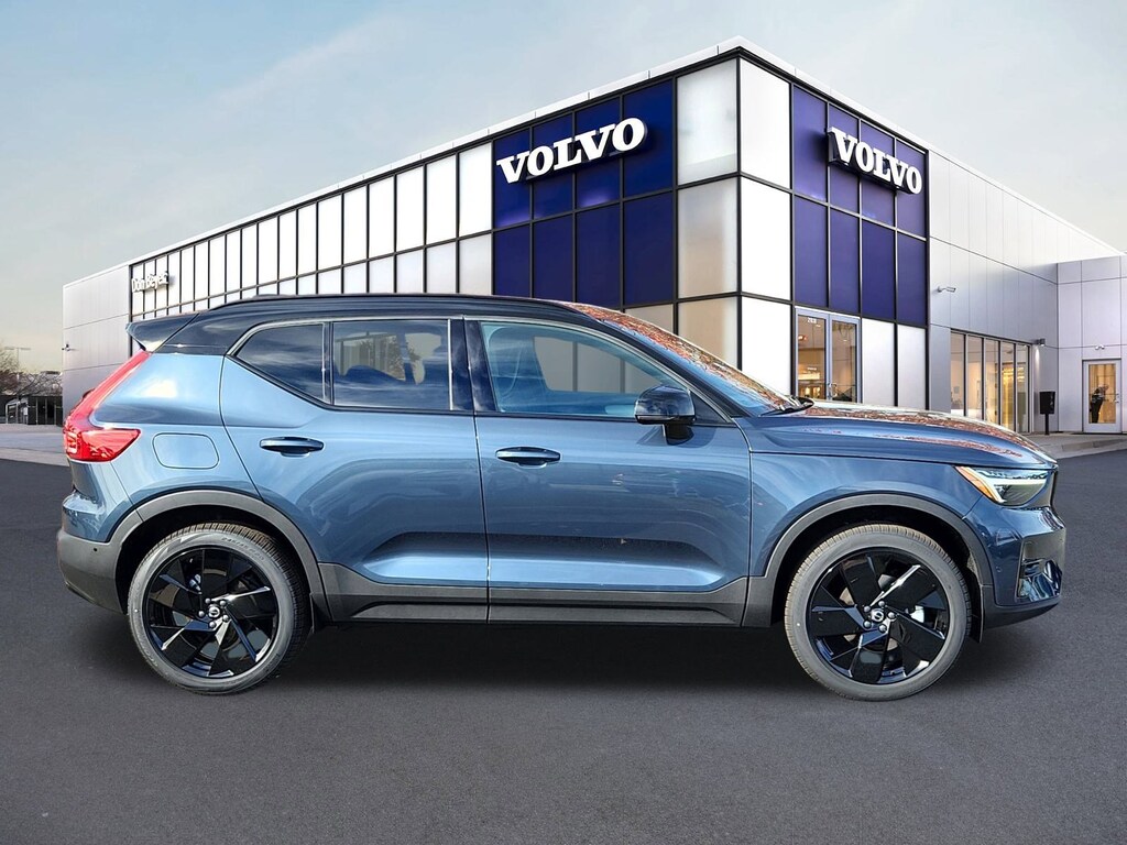 New 2026 Volvo XC40 B5 Ultra Black Edition SUV