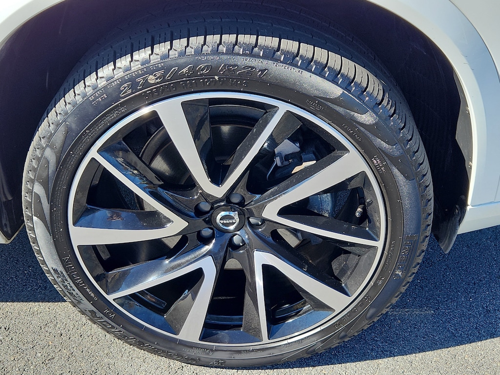 Certified 2024 Volvo XC90 B6 Plus Bright Theme B6 AWD Plus Bright Theme 7P