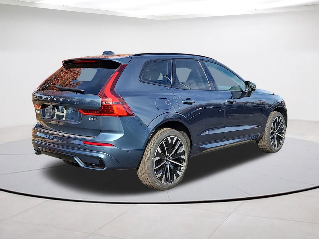 New 2026 Volvo XC60 B5 Ultra SUV