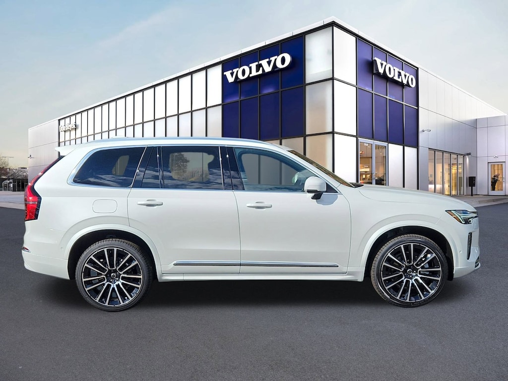 New 2026 Volvo XC90 B6 Plus 7-Seater SUV