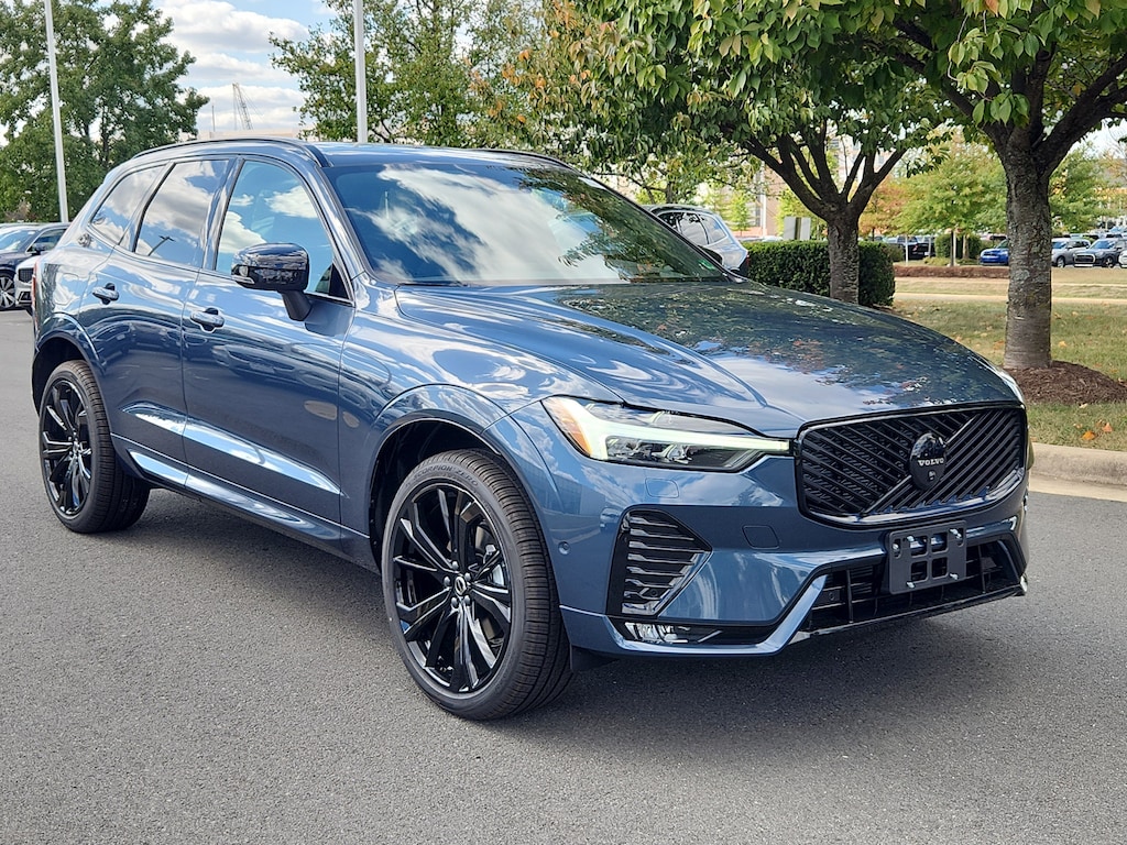 New 2026 Volvo XC60 B5 Ultra Black Edition SUV