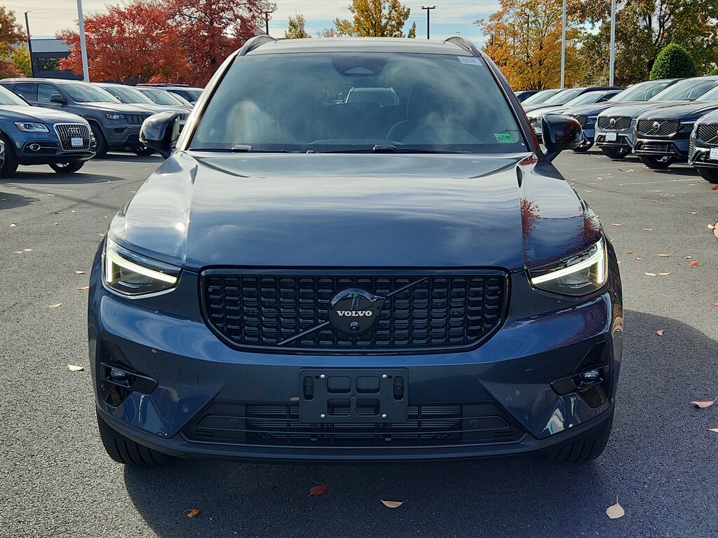 New 2026 Volvo XC40 B5 Ultra Black Edition SUV