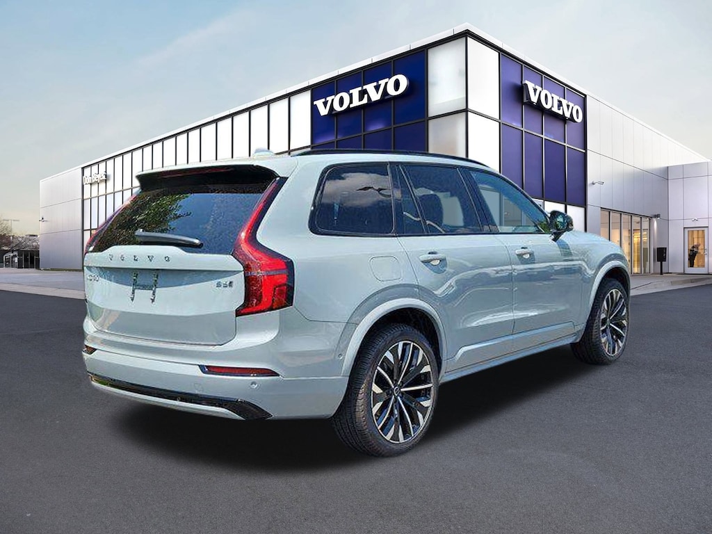 New 2026 Volvo XC90 B6 Ultra Dark Theme 6-Seater SUV