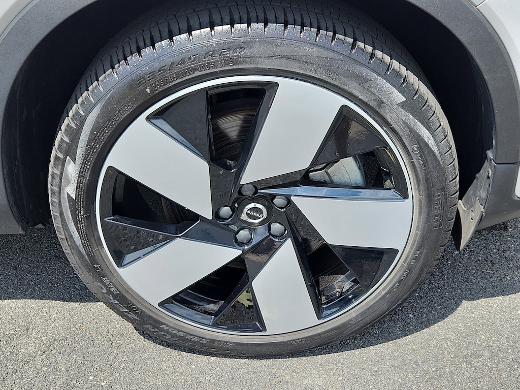 Used 2023 Volvo XC40 Recharge Pure Electric Ultimate Twin eAWD Ultimate