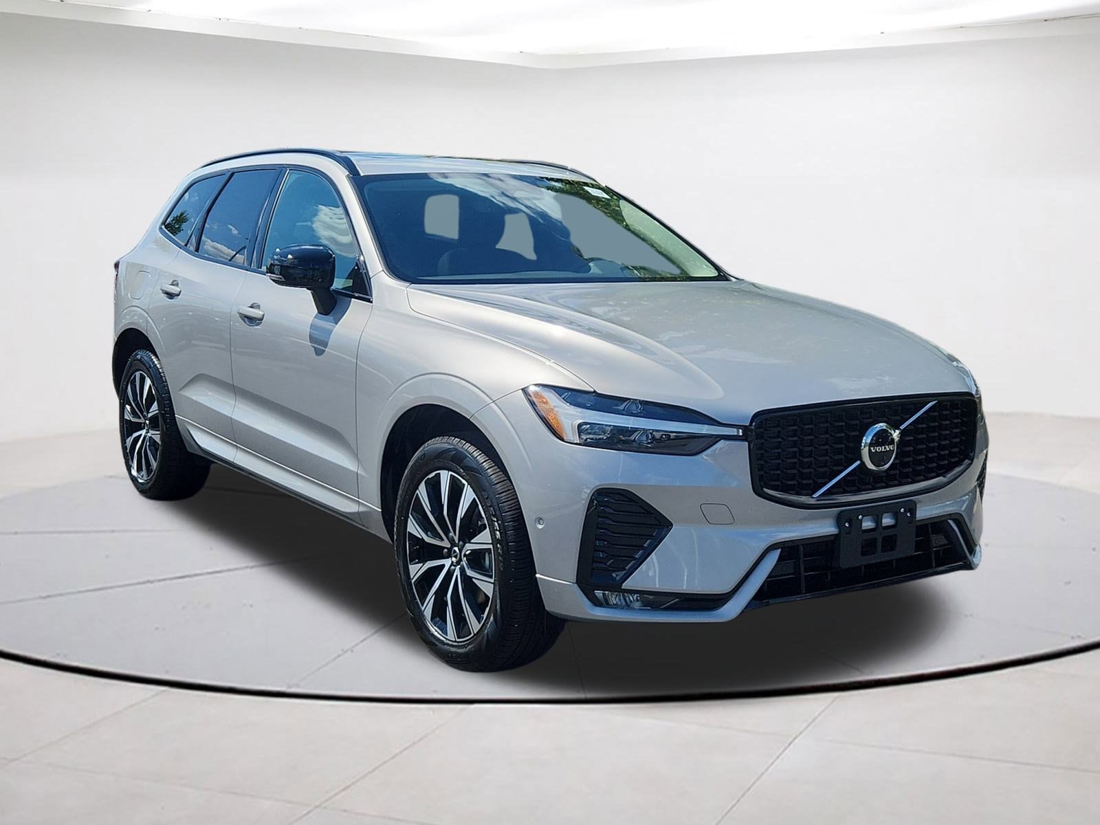 2025 Volvo XC60 Plus