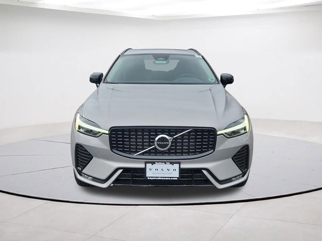Used 2025 Volvo XC60 B5 Core SUV