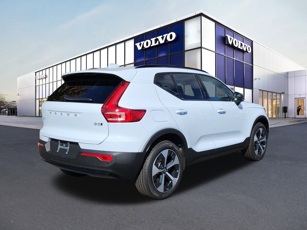 New 2026 Volvo XC40 B5 Plus SUV