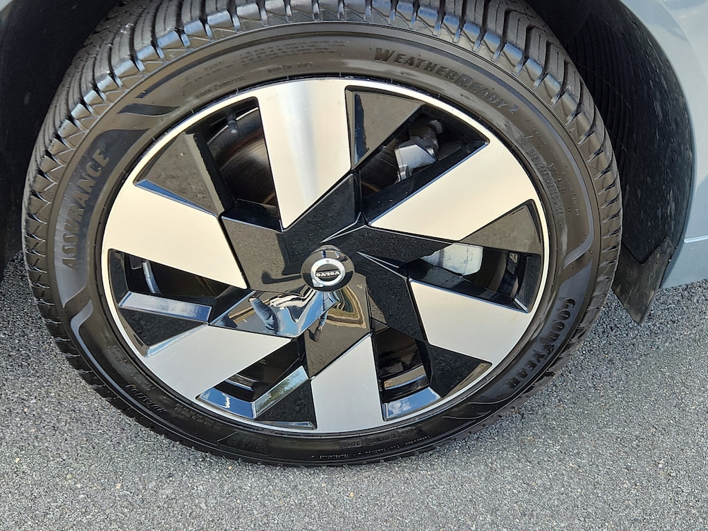 Certified 2024 Volvo XC60 Recharge Plug-In Hybrid T8 Plus Dark Theme T8 eAWD PHEV Plus Dark Theme