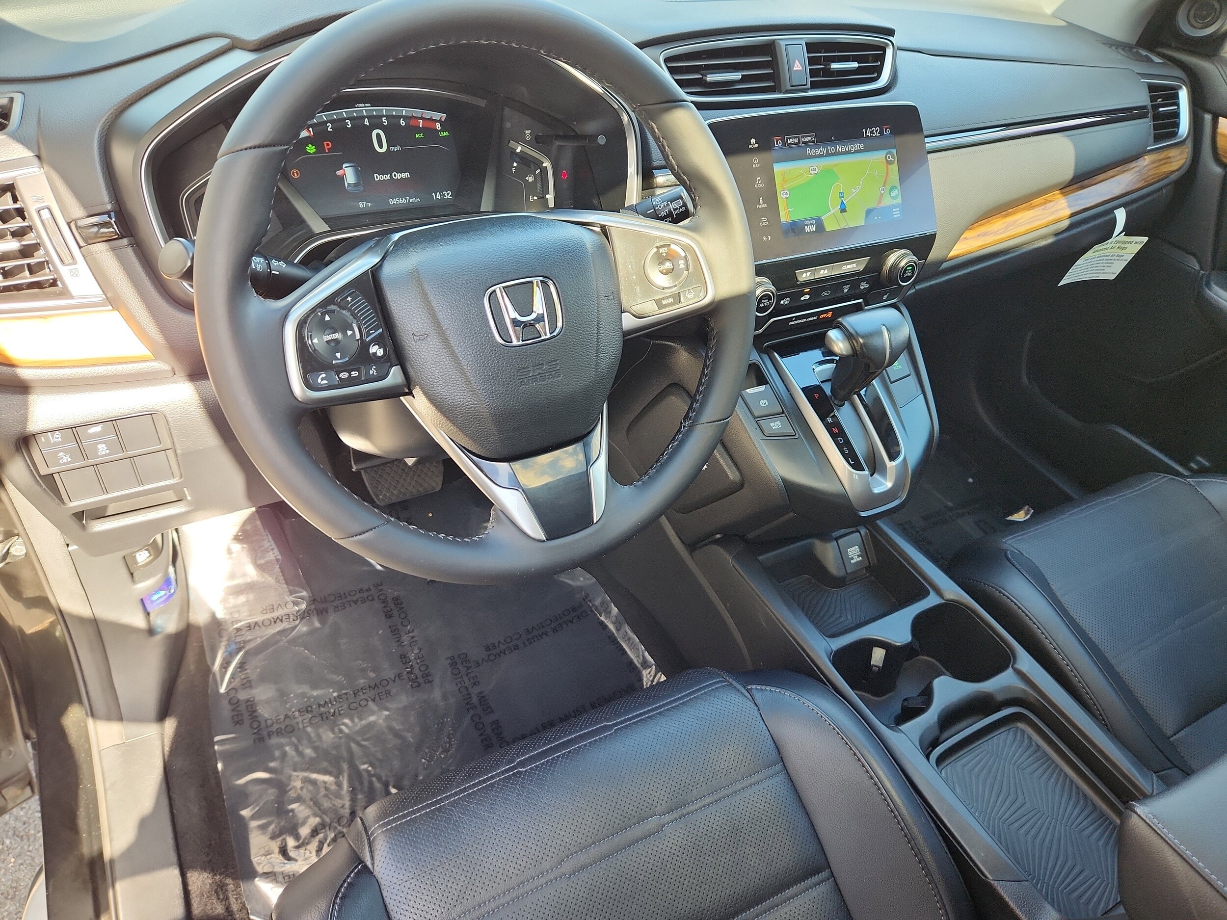 2017 Honda CR-V Touring photo 2
