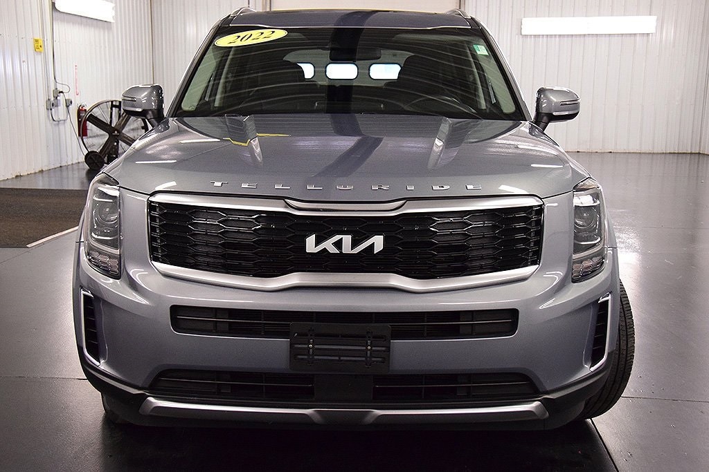 Used 2022 Kia Telluride S with VIN 5XYP6DHC7NG213175 for sale in Albion, NY