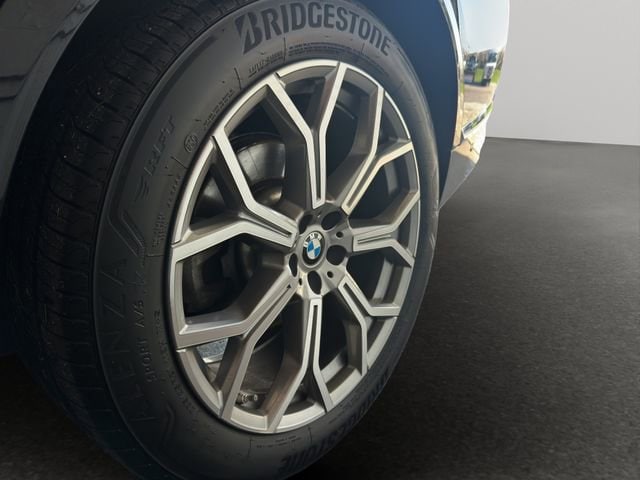 2026 BMW X7 24