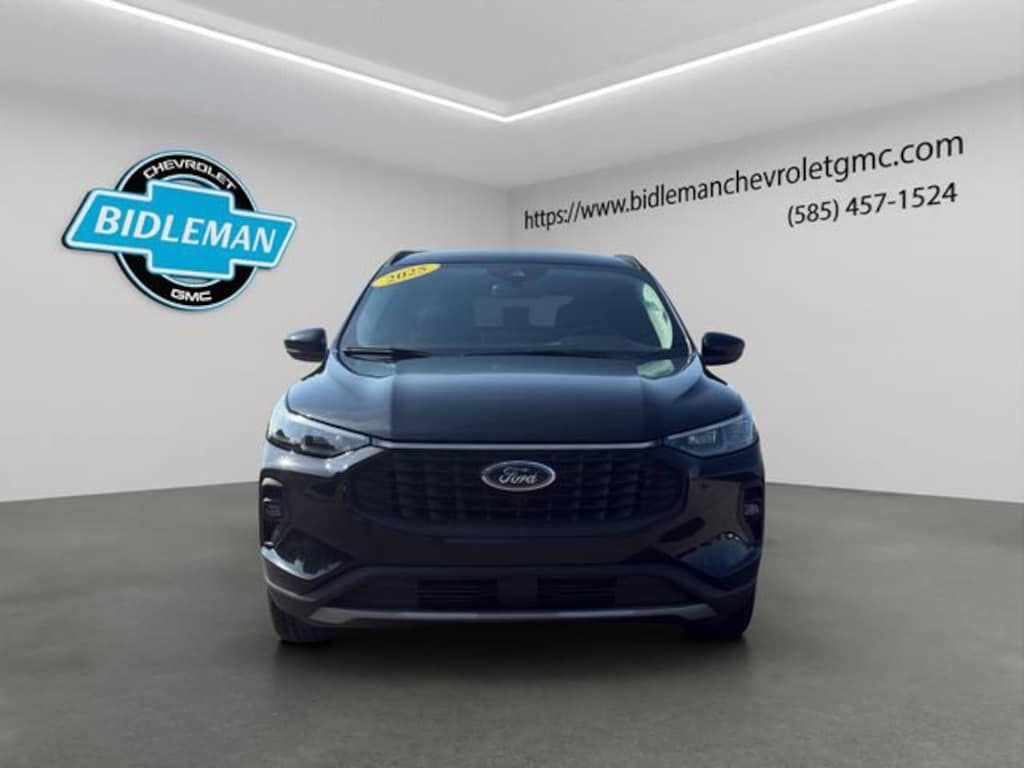 Used 2025 Ford Escape Platinum SUV