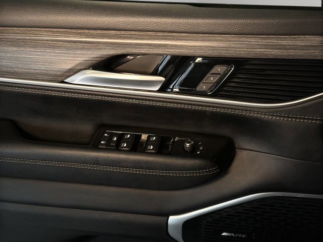 2024 Jeep Wagoneer L Series III - Photo 15