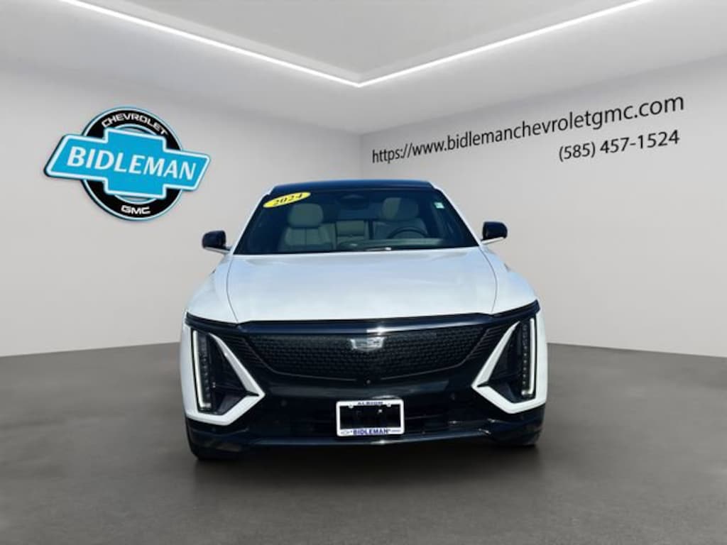 Used 2024 CADILLAC LYRIQ Sport 1 SUV