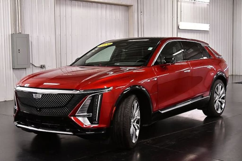 Used 2024 CADILLAC Lyriq Luxury 3 SUV