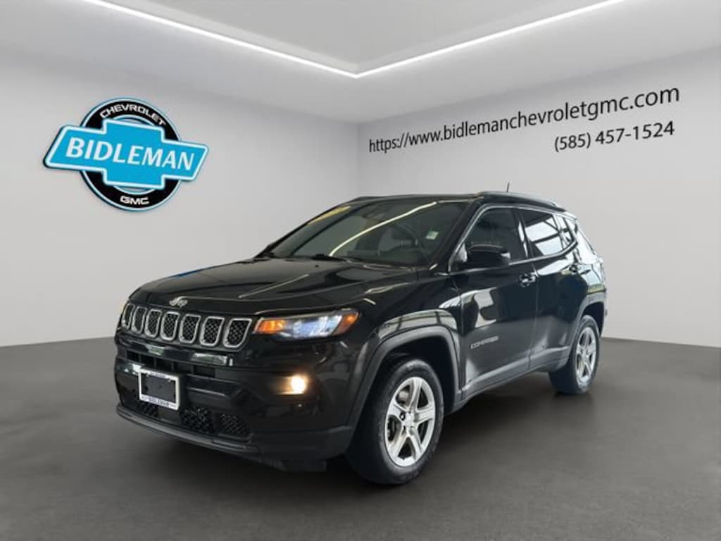 Used 2024 Jeep Compass Latitude SUV