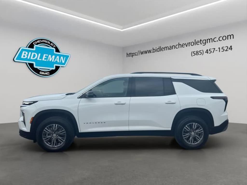 Used 2026 Chevrolet Traverse LT SUV