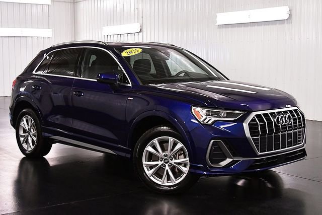 2025 Audi Q3 S Line Premium's photo