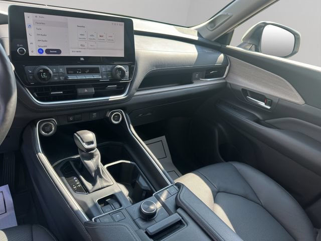 2025 Toyota Grand Highlander 17