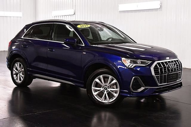 2025 Audi Q3 S Line Premium's photo