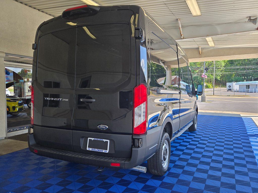2025 Ford Transit Van Base - Photo 6
