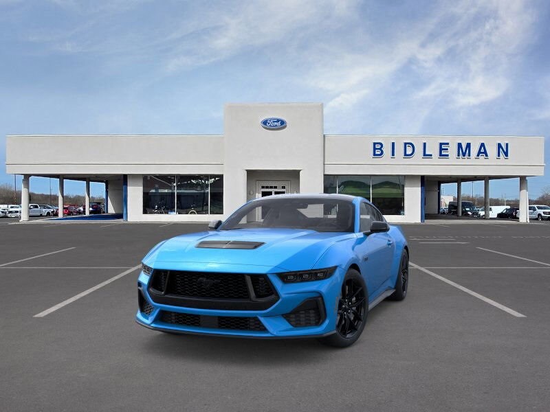 2025 Ford Mustang GT photo 2