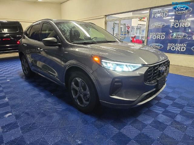 2023 Ford Escape ST-Line's photo