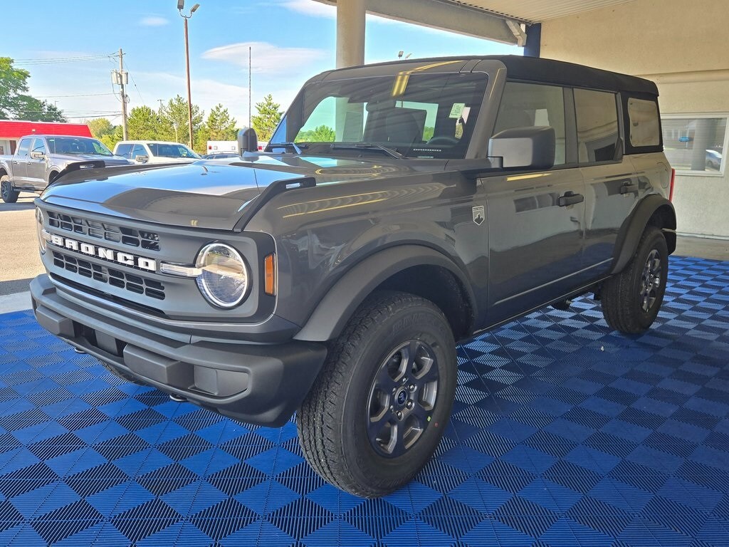 2025 Ford Bronco Big Bend photo 3