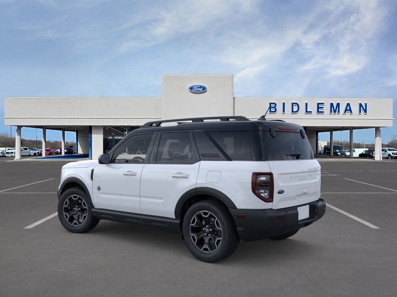 2025 Ford Bronco Outer Banks photo 3