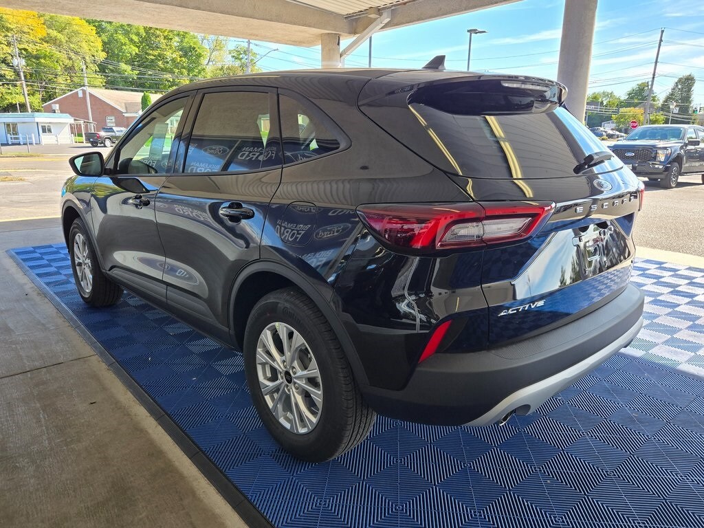 2025 Ford Escape Active photo 4