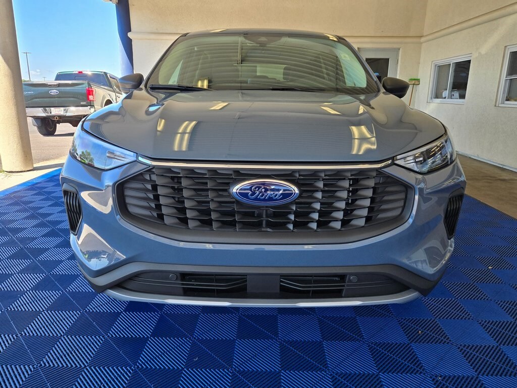 2025 Ford Escape Active photo 2