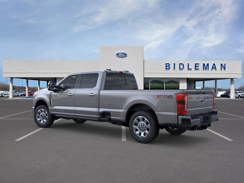 2026 Ford F-350 Lariat photo 2