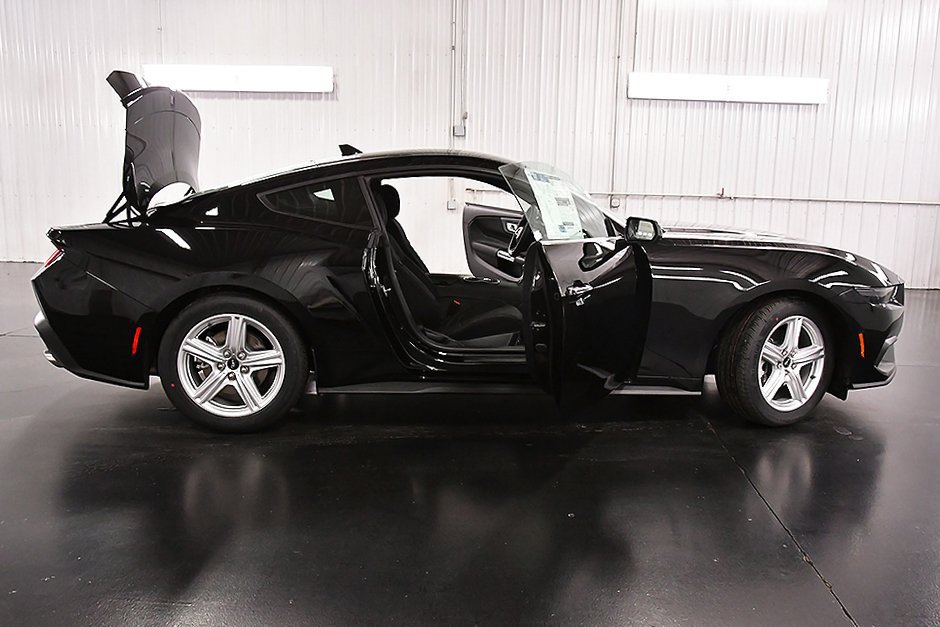 2026 Ford Mustang EcoBoost Fastback - Photo 30