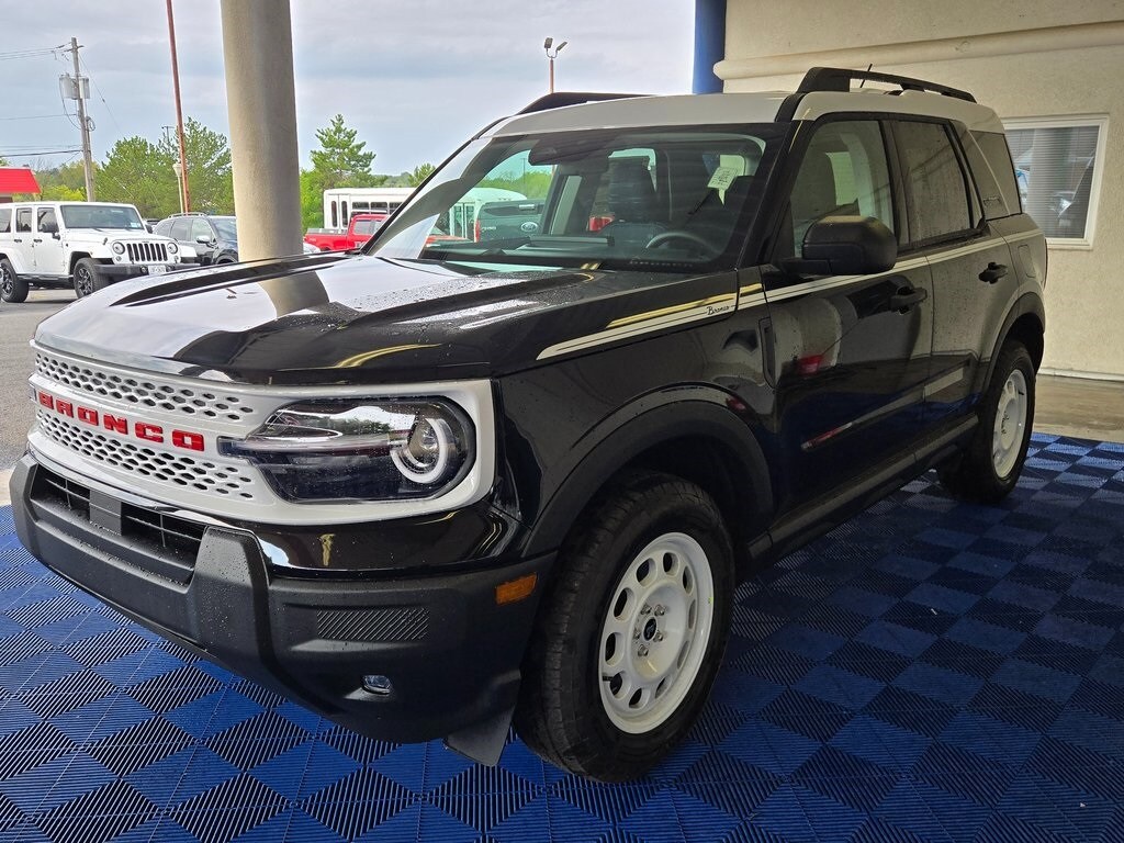 2025 Ford Bronco Sport Heritage photo 3