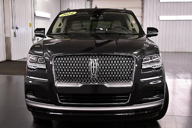 2024 Lincoln Navigator Reserve photo 2